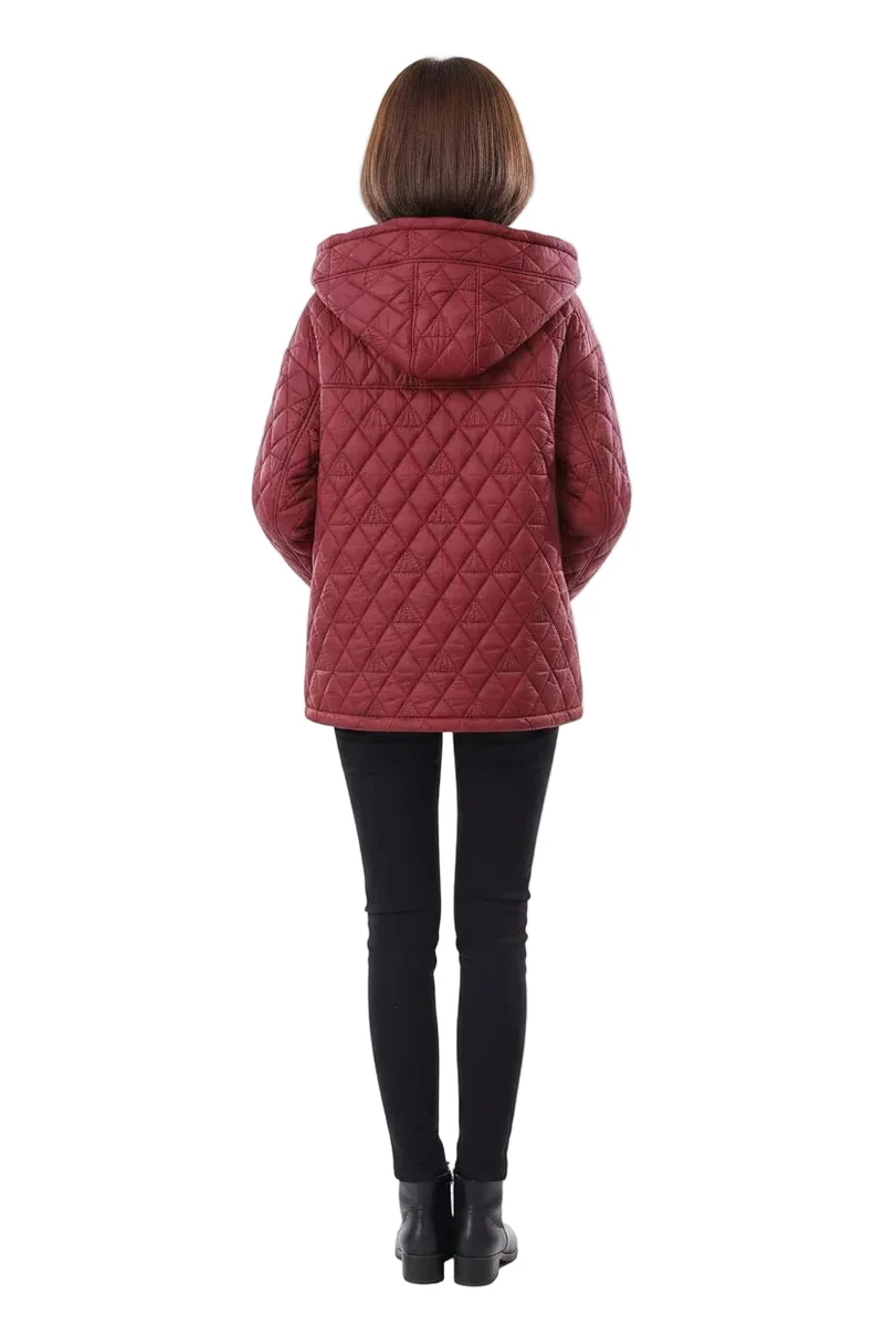 Verleihen Sie Ihrem Winter-Look mit unserer gesteppten Damen-Winterjacke das gewisse Etwas.