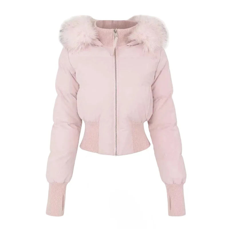 Mit unserem lässigen Damen-Winterdaunenmantel bleiben Sie stilvoll und warm.