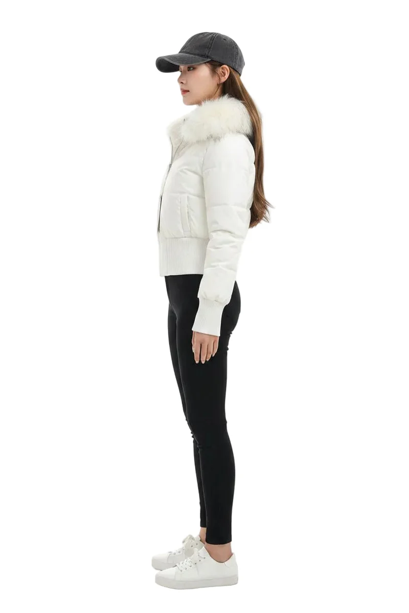 Mit unserem lässigen Damen-Winterdaunenmantel bleiben Sie stilvoll und warm.