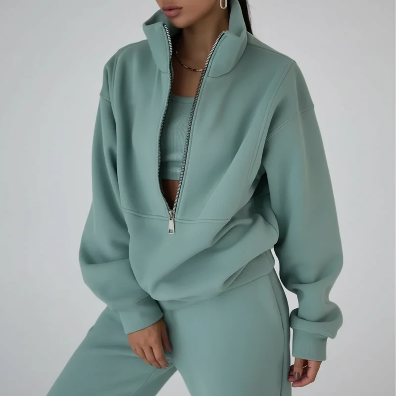 Stilvoll und gemütlich: Das elegante Trainingsanzug-Set für Damen für Herbst und Winter