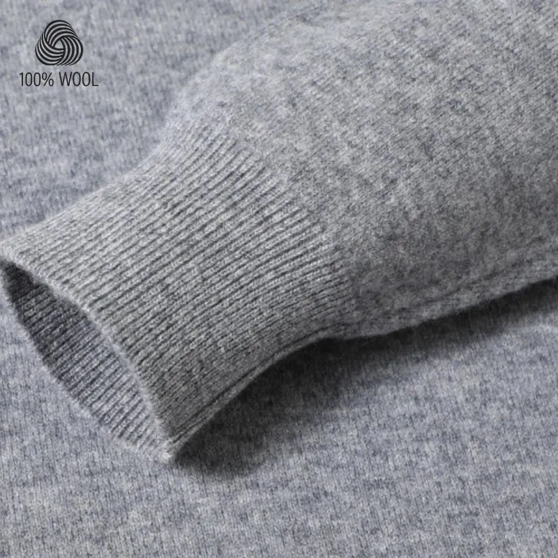 Verleihen Sie Ihrem Stil mit unserem hochwertigen Herren-Wollpullover das gewisse Extra.