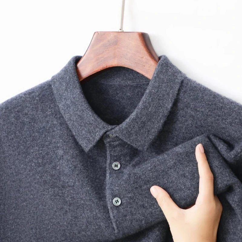 Verleihen Sie Ihrem Stil mit unserem hochwertigen Herren-Wollpullover das gewisse Extra.