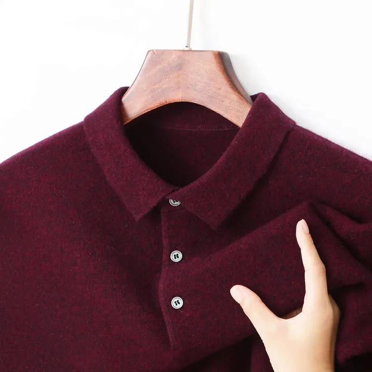 Verleihen Sie Ihrem Stil mit unserem hochwertigen Herren-Wollpullover das gewisse Extra.