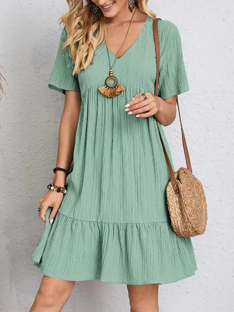 Schickes Sommerkleid mit Rüschen für mühelosen Stil und Komfort