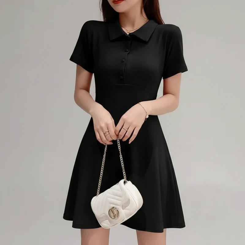 Mühelos schickes, lässiges Sommerkleid für Damen mit Peter-Pan-Kragen