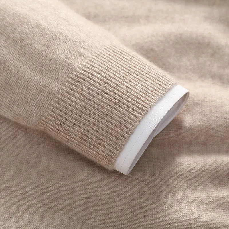 Verleihen Sie Ihrem Stil mit unserem Kaschmirpullover für Herren das gewisse Etwas.