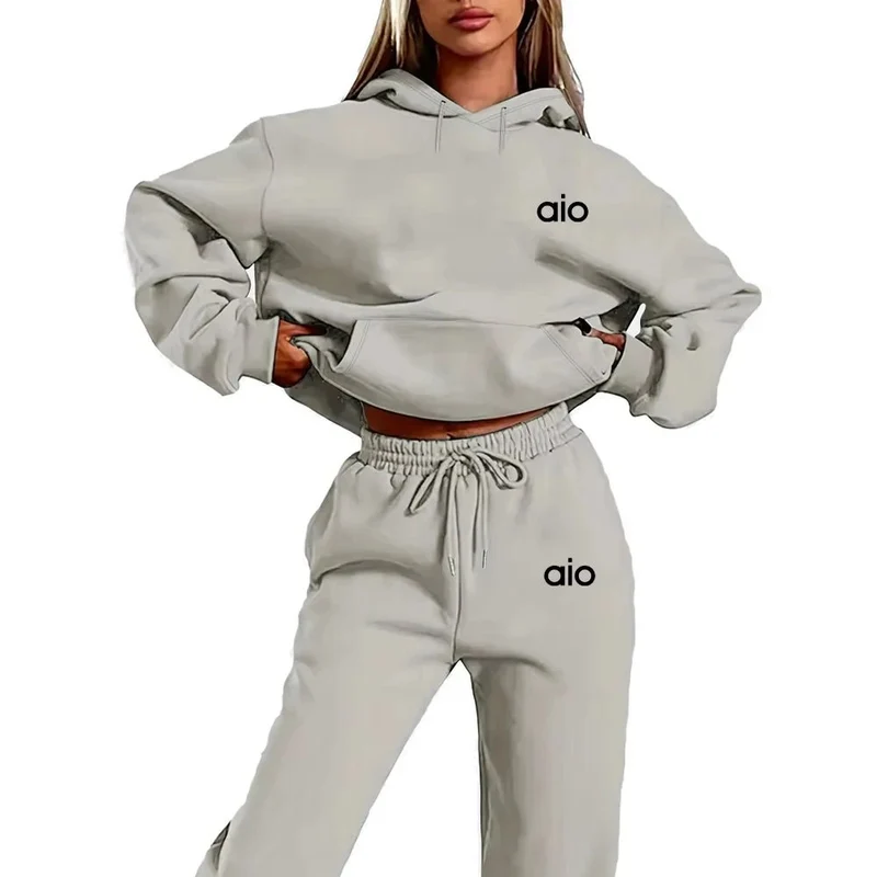 Damen-Hoodie-Set in Schwarz-Weiß – Verleihen Sie Ihrem Casual-Style Komfort und Trendbewusstsein.