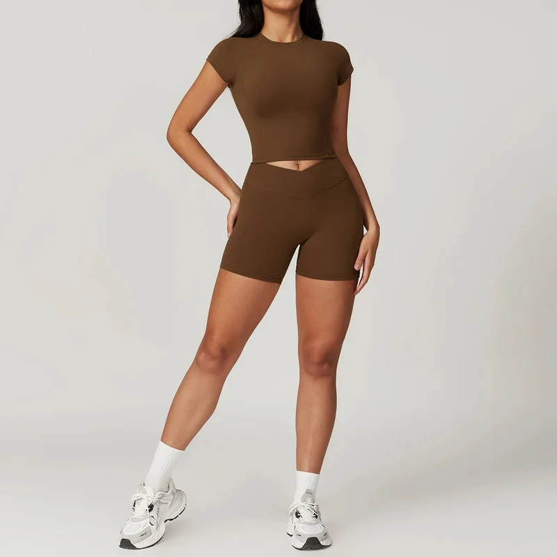 Steigere dein Workout mit dem Yoga-Set für Damen für alle Jahreszeiten.
