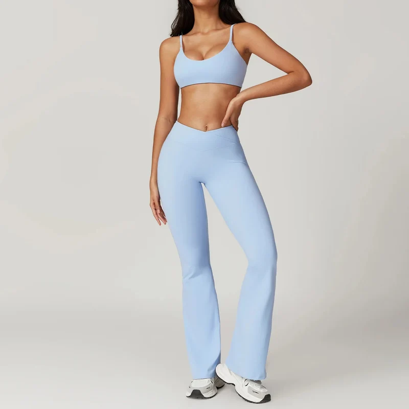 Steigere dein Workout mit dem Yoga-Set für Damen für alle Jahreszeiten.