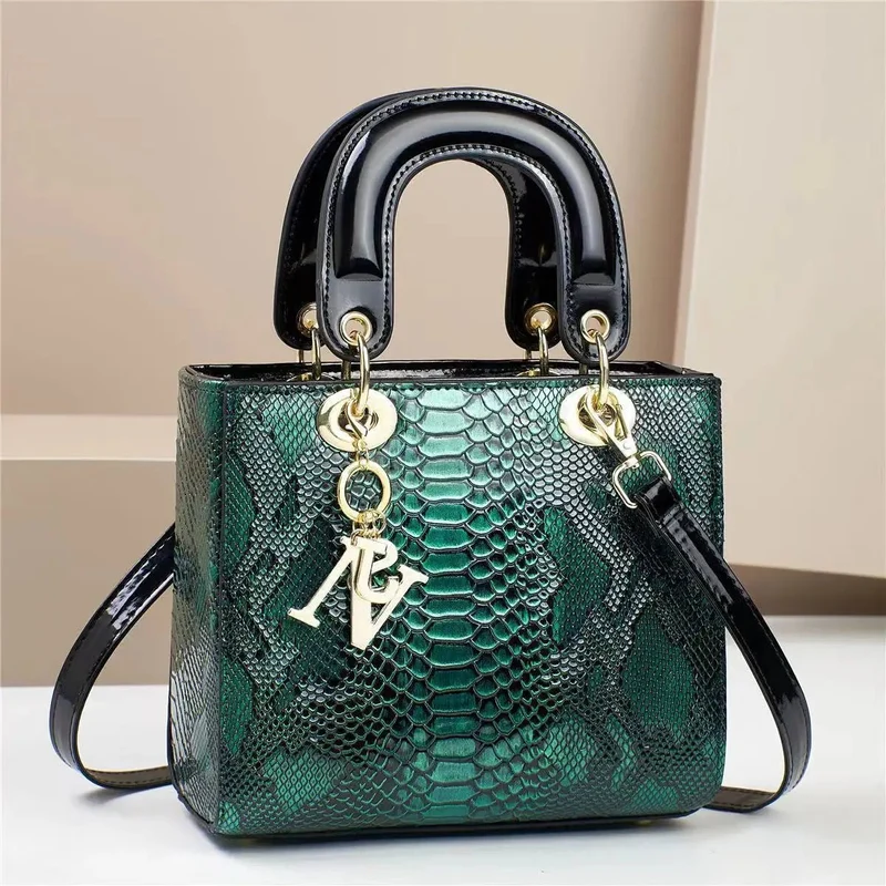 Elegante Schultertasche aus Leder für Damen – Luxuriöse Designer-Umhängetasche