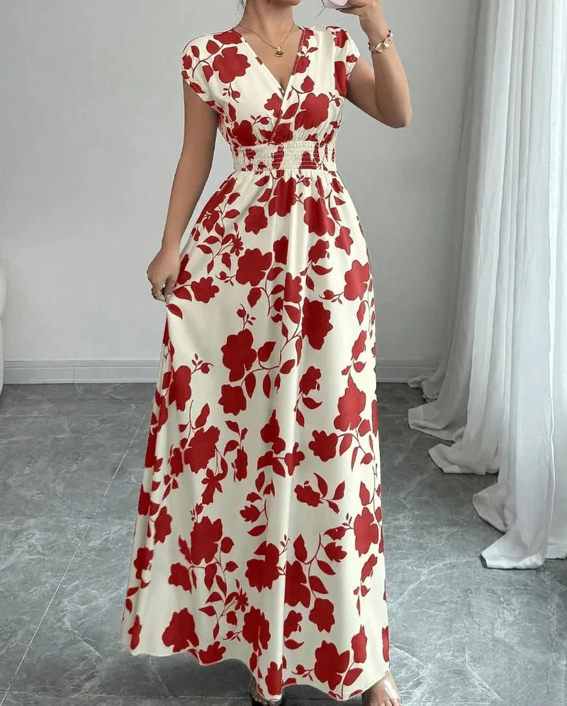 Verleihen Sie Ihrem Sommer-Look mit unserem Damen-Sommerkleid mit V-Ausschnitt das gewisse Etwas.