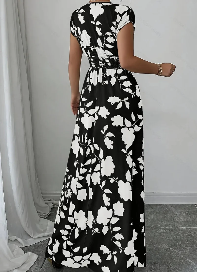 Verleihen Sie Ihrem Sommer-Look mit unserem Damen-Sommerkleid mit V-Ausschnitt das gewisse Etwas.