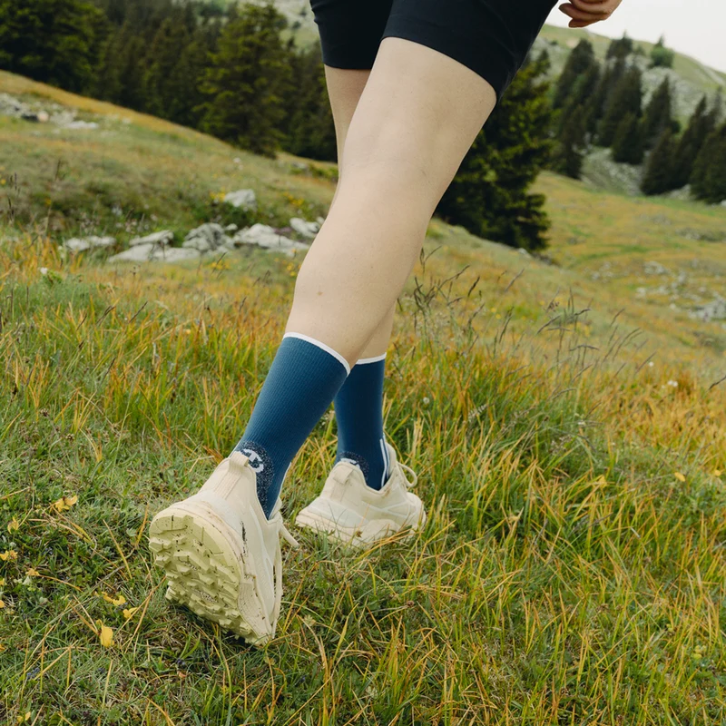 Hiking Socks - Outdoor Light Crew White/Navy