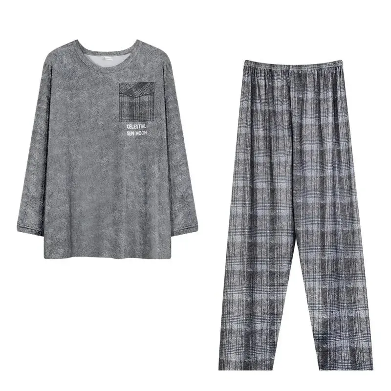 Koreanischer Herren-Pyjama im Karomuster, bestehend aus langärmeligem Oberteil und Hose.