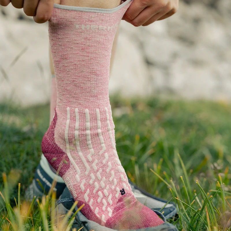 Hiking Socks - Outdoor Light Linen women crew Pastel Pink/Strawberry