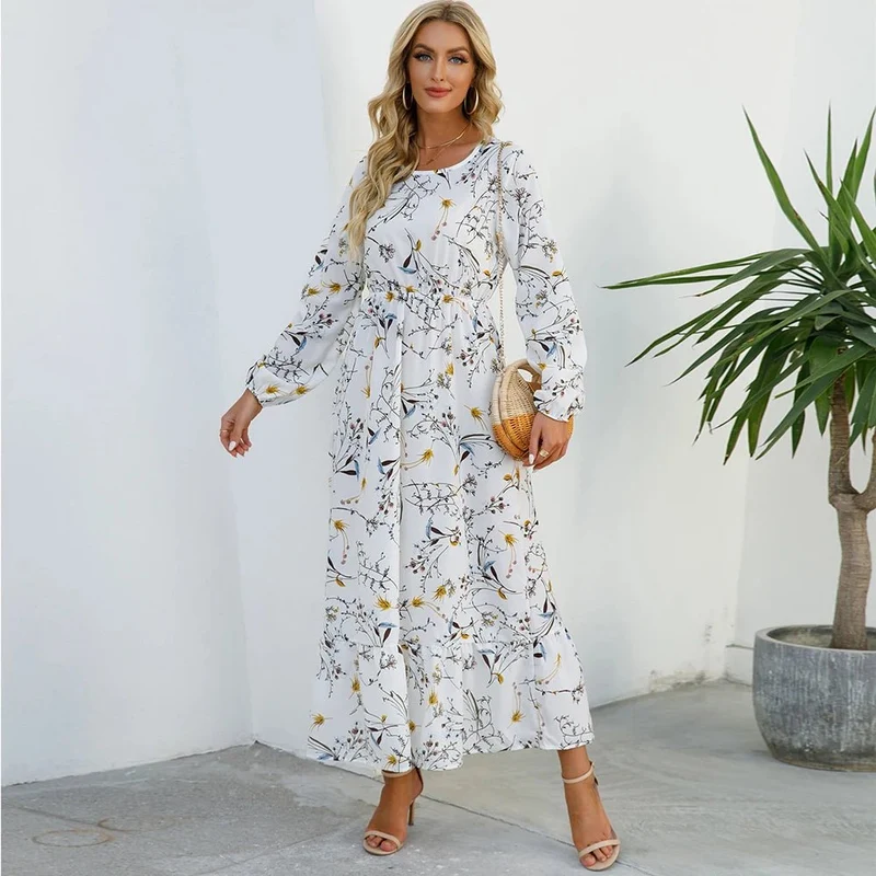 Mühelos elegant: Das geblümte Maxikleid im Boho-Stil für jeden Anlass