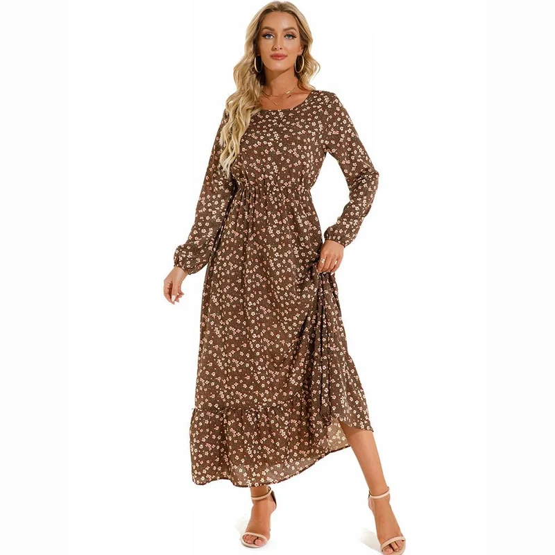 Mühelos elegant: Das geblümte Maxikleid im Boho-Stil für jeden Anlass