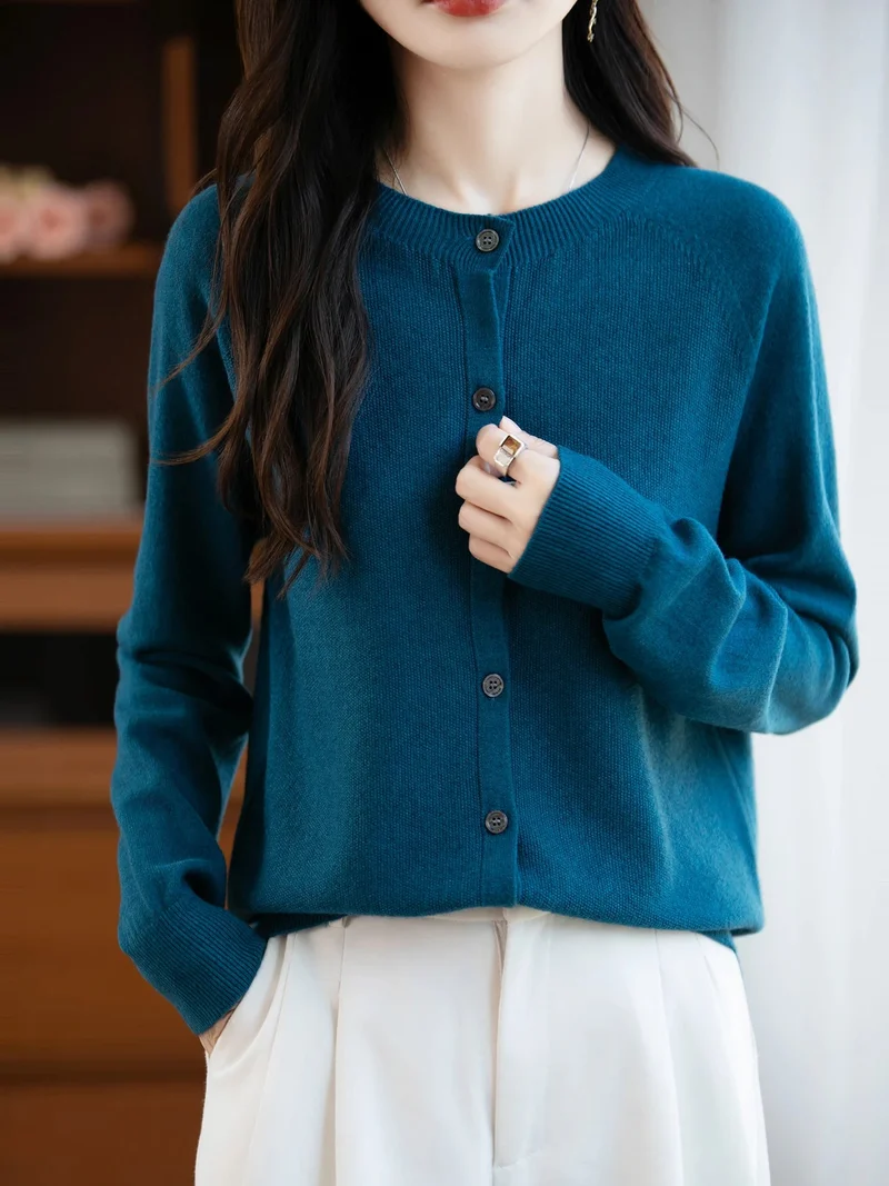 Kuscheliger Cardigan aus Merinowolle – Eleganter Winterpullover für Damen