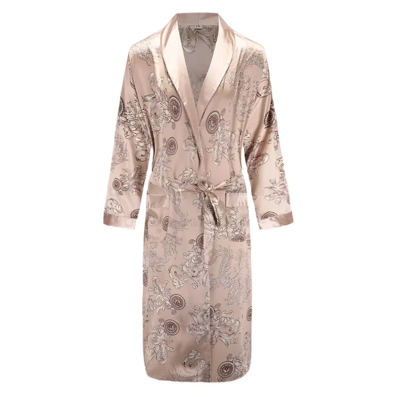 Herren-Pyjama-Set aus Satin: Langarmhemd und Hose aus Eisseide, Bademantel mit Tasche