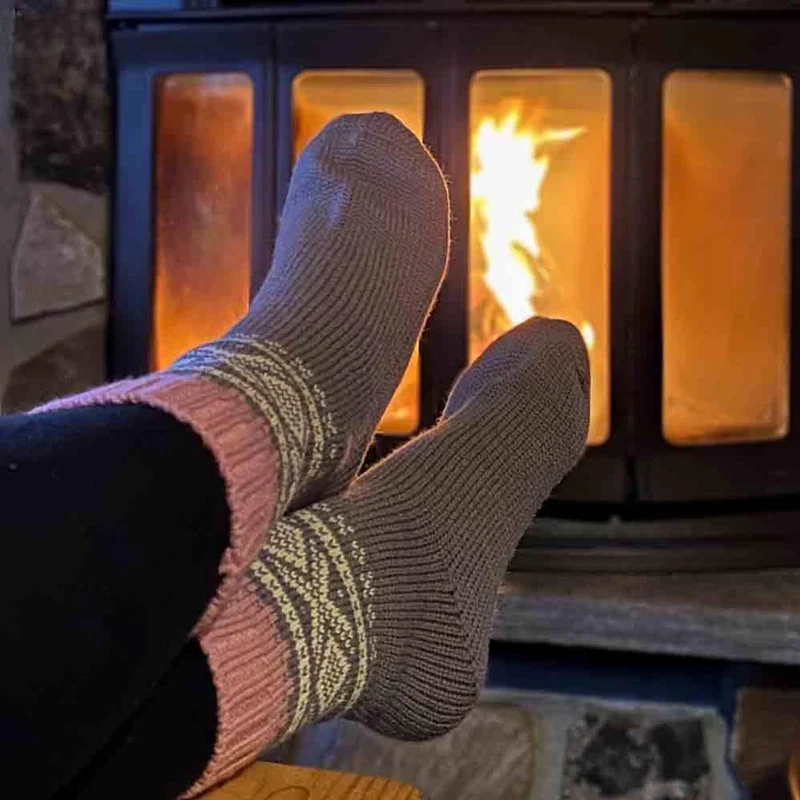 Wollsocken mit norwegischem Marius-Muster - Pink / Weiß / Grau