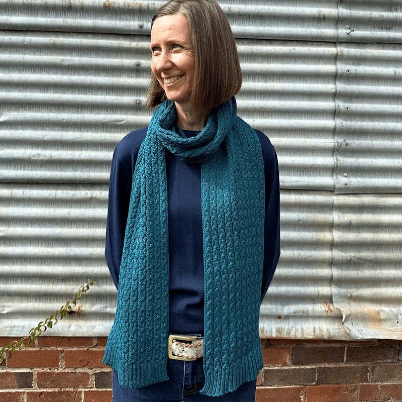 Danthonia Pure Millpost Merino Wool Cable Knit Scarf