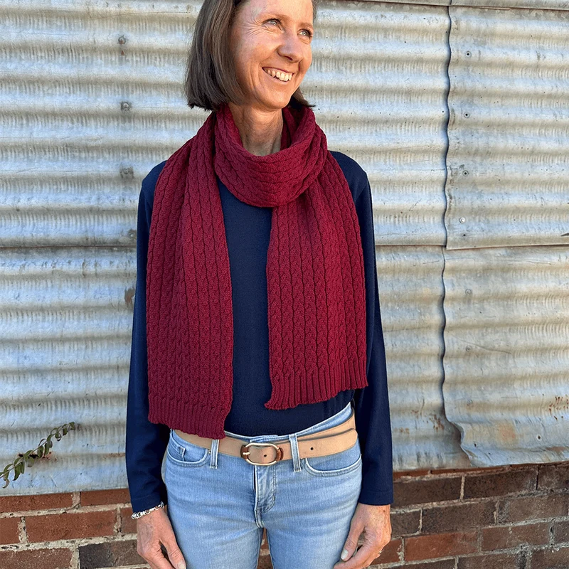Danthonia Pure Millpost Merino Wool Cable Knit Scarf
