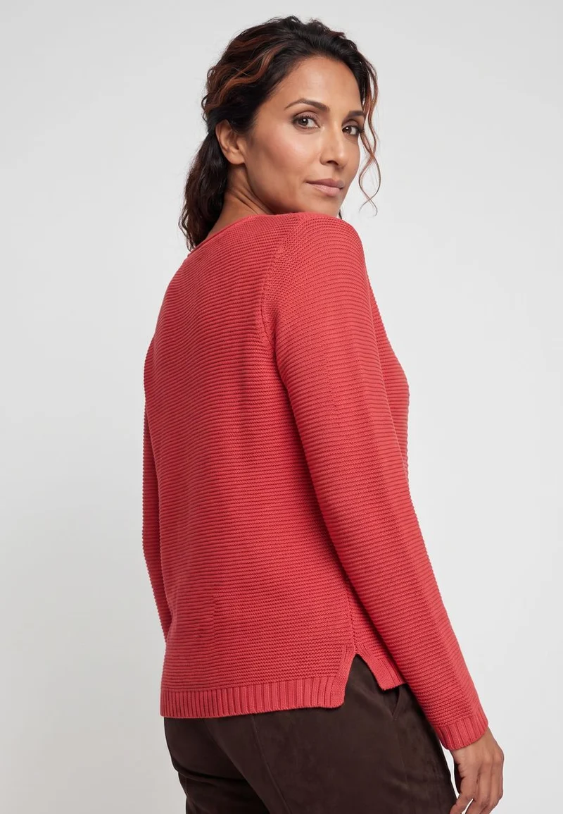 Pullover Long Sleeves