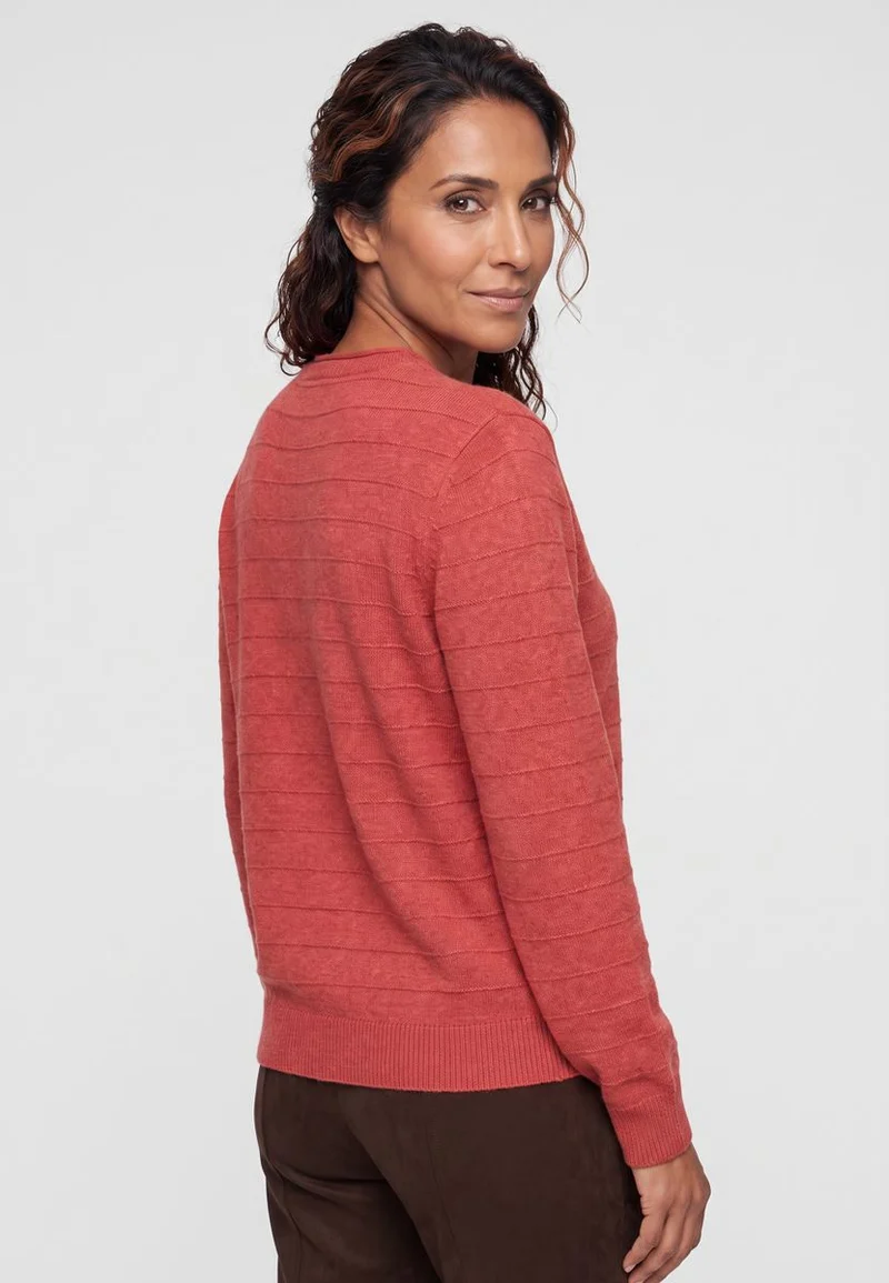 Pullover Long Sleeves