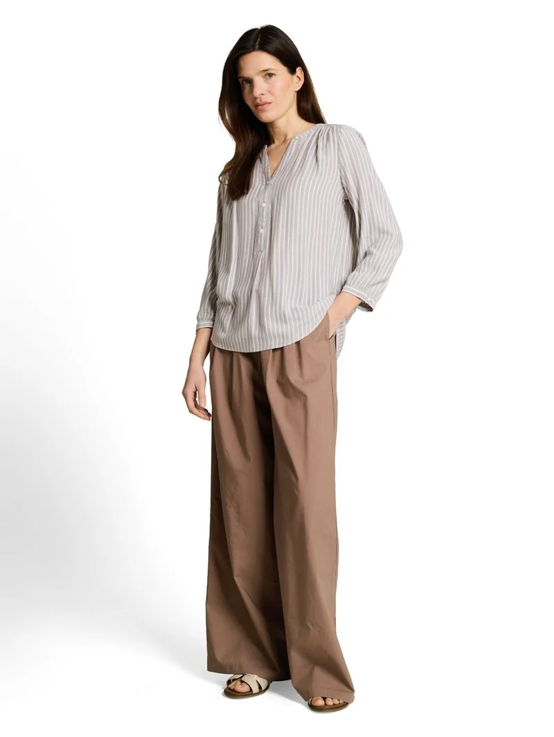 Loose Fit Hose mit Bindegürtel