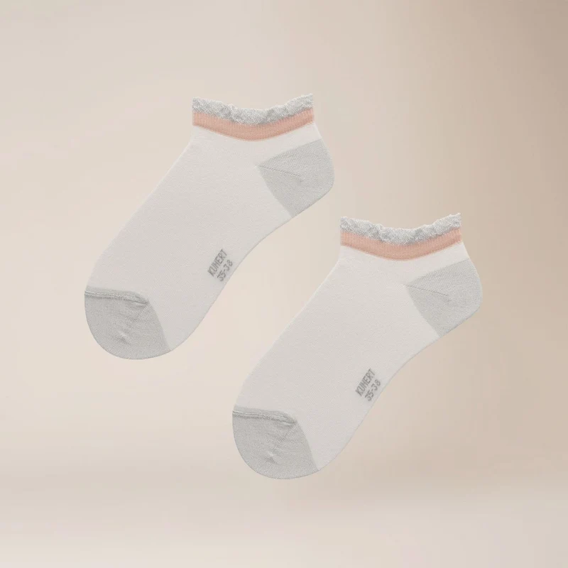 ELEGANT ESSENTIAL