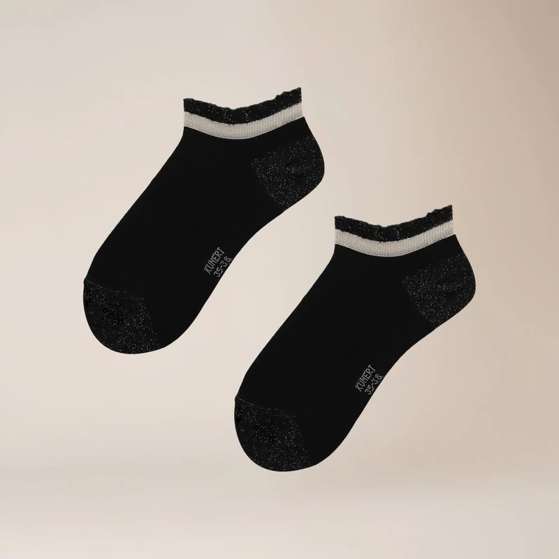 ELEGANT ESSENTIAL