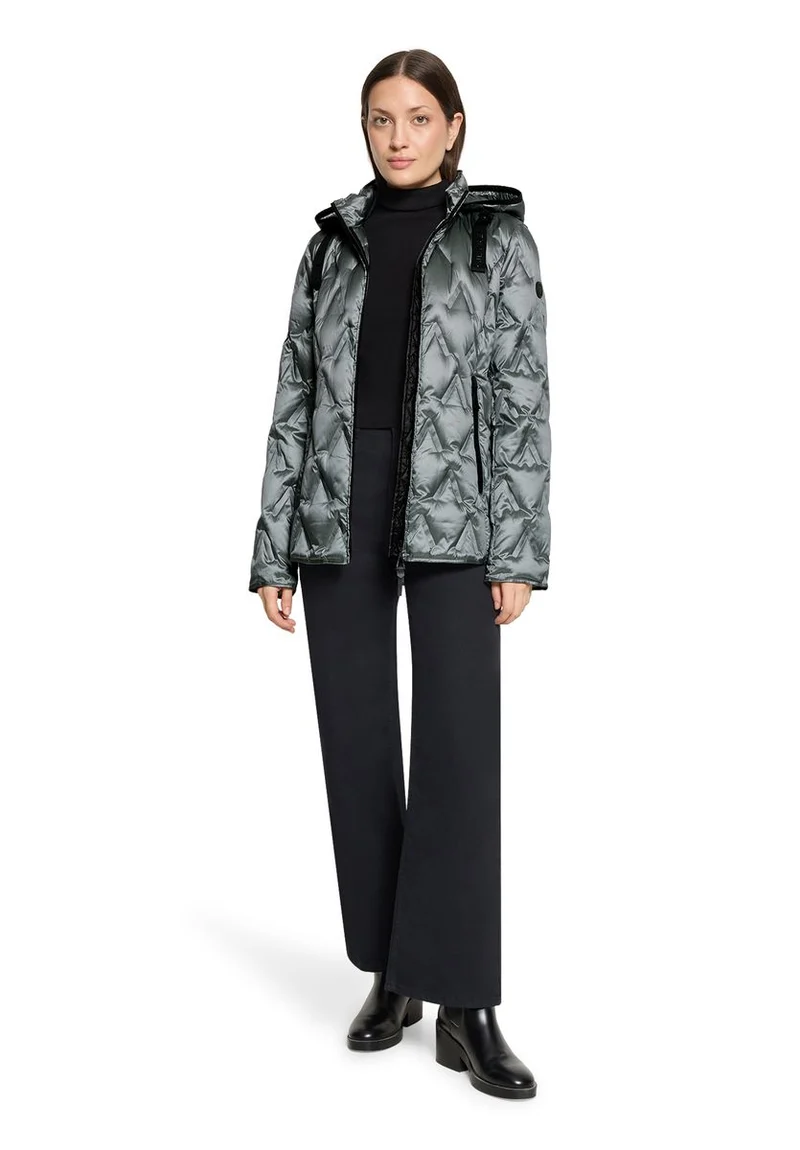 Daunenjacke