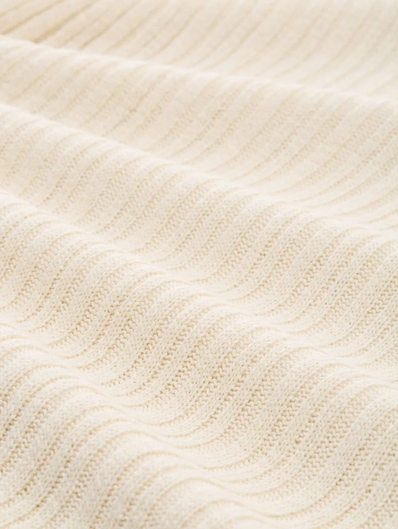 Stricktop mit V-Ausschnitt